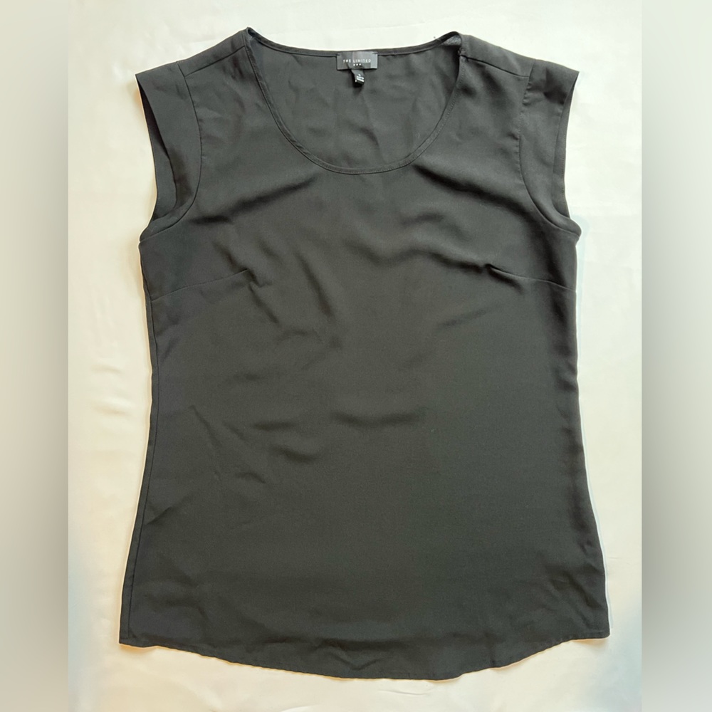 Black, cap sleeve top